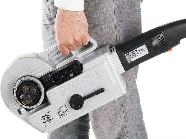 Ручной электрический трубогиб ROBEND 4000. эргономика